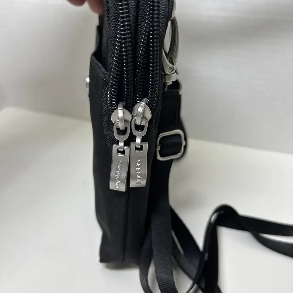 Baggallini Take Two Large RFID Bryant Crossbody - Black